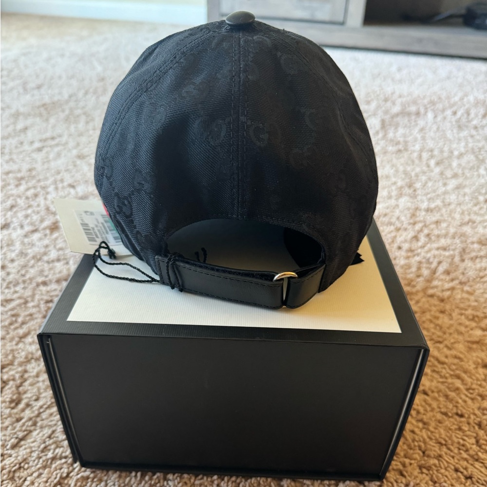 ORIGINAL GG CANVAS BASEBALL
HAT WITH WEB. - Picture 3 of 3